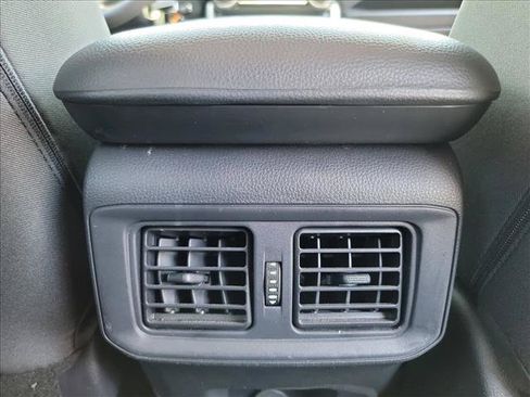 Used 2024 Toyota RAV4 LE AWD/4WD image 17