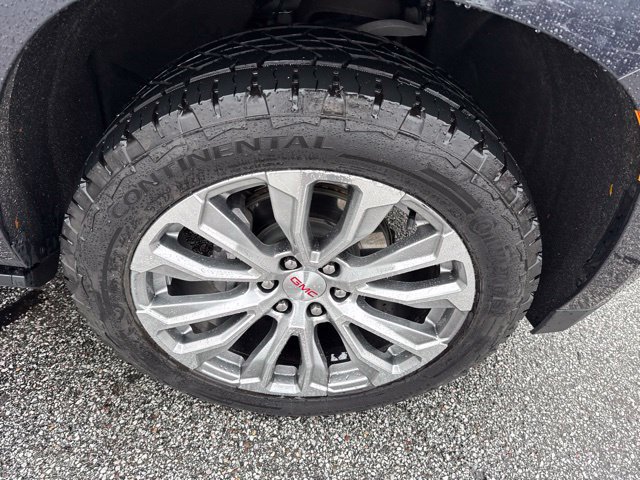 Certified 2023 GMC Yukon Denali AWD/4WD image 9