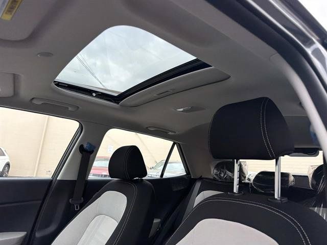 New 2026 Hyundai Venue SEL FWD image 16