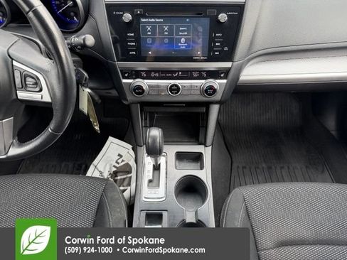 Used 2017 Subaru Outback 2.5i Premium AWD/4WD image 25