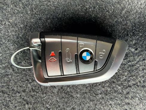 Used 2023 BMW 330i xDrive Sedan w/ Convenience Package AWD/4WD image 28