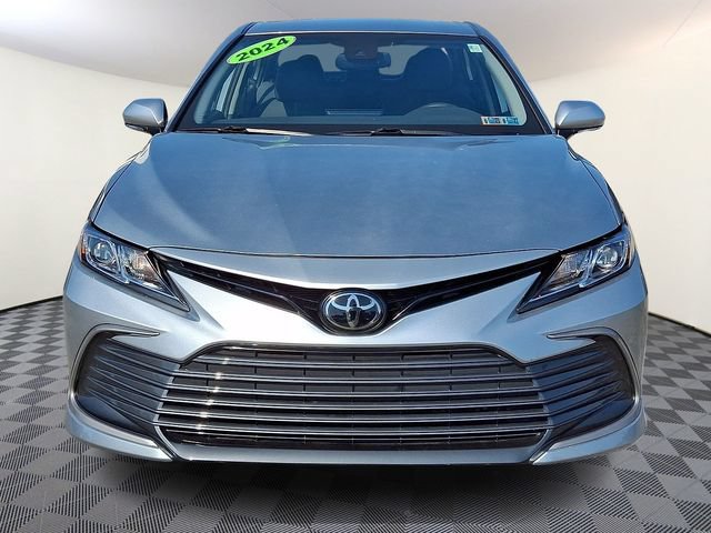 Used 2024 Toyota Camry LE w/ Convenience Package FWD image 2