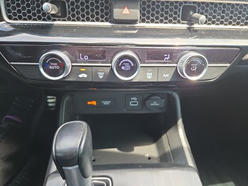 Used 2023 Honda Civic Sport image 13