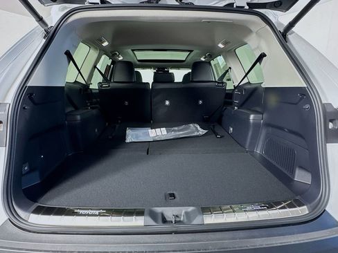 New 2026 Toyota Grand Highlander Limited image 25