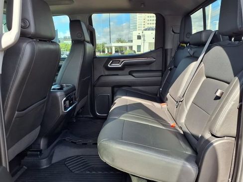 Used 2024 Chevrolet Silverado 1500 LTZ AWD/4WD image 5