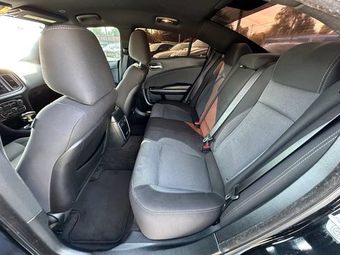 Used 2017 Dodge Charger SE RWD image 17