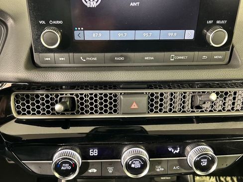 Used 2025 Honda Civic Sport image 13