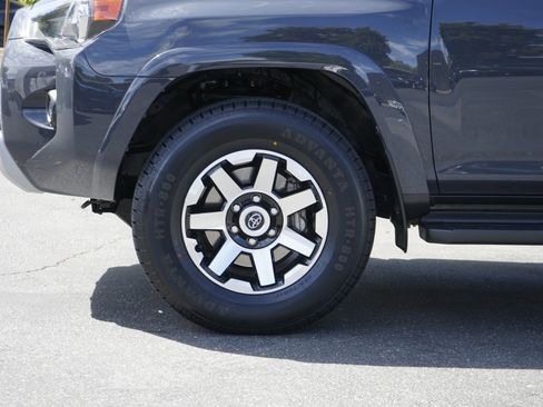 Used 2024 Toyota 4Runner TRD Off-Road image 12