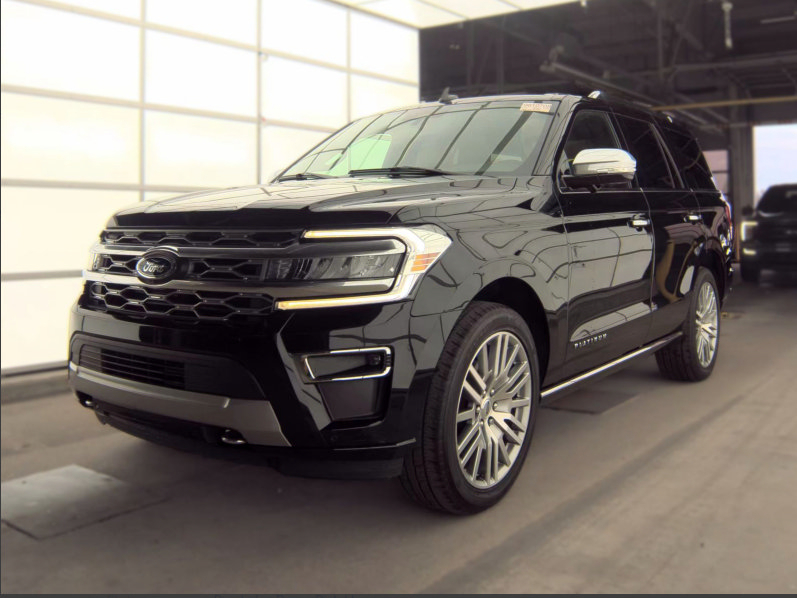 Used 2023 Ford Expedition Platinum AWD/4WD image 3