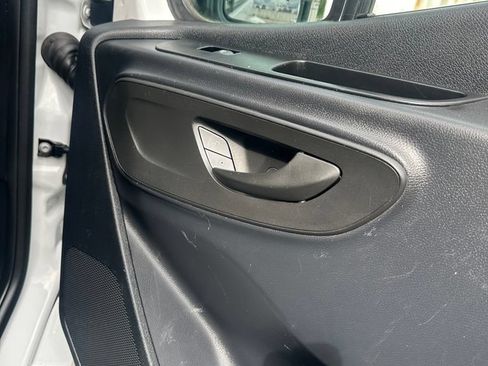 Used 2023 Mercedes-Benz Sprinter 2500 w/ Acoustic Package image 25