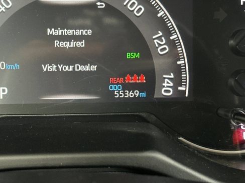 Used 2025 Toyota RAV4 XLE AWD/4WD image 25