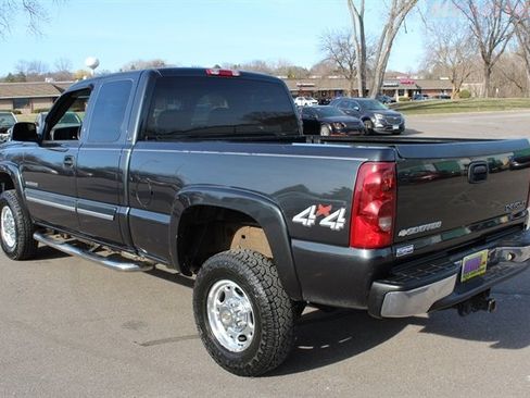 Used 2003 Chevrolet Silverado 2500 LS w/ Snow Plow Prep Package AWD/4WD image 26