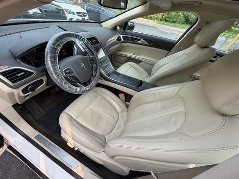 Used 2013 Lincoln MKZ FWD image 20