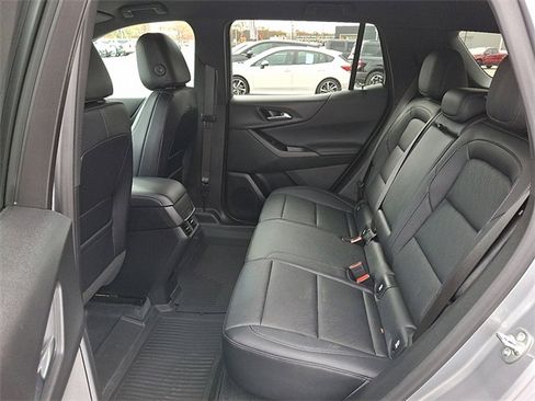 Certified 2025 Chevrolet Equinox LT w/ Convenience Package II image 10