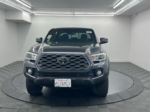 Used 2021 Toyota Tacoma TRD Off-Road w/ Technology Package image 5