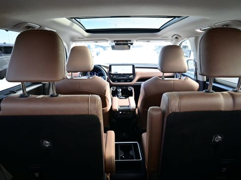 Used 2025 Toyota Grand Highlander AWD image 14