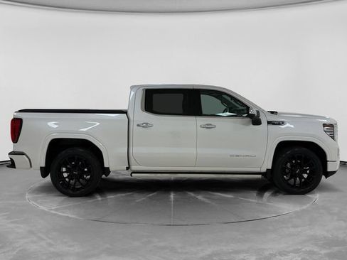Used 2025 GMC Sierra 1500 Denali AWD/4WD image 2