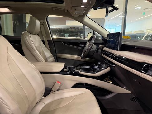 Certified 2023 Lincoln Nautilus Reserve AWD/4WD image 20