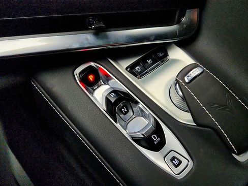 Used 2024 Chevrolet Corvette Stingray Preferred Cpe w/ Z51 Performance Package image 18