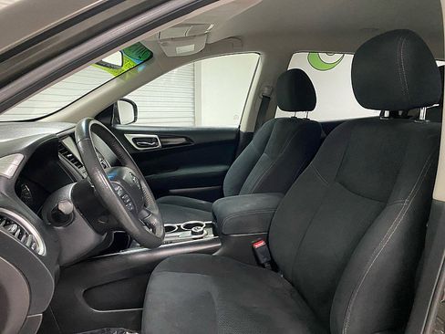 Used 2015 Nissan Pathfinder SV w/ Cargo Package image 9