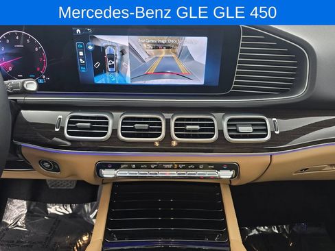 Used 2025 Mercedes-Benz GLE 450 4MATIC image 23