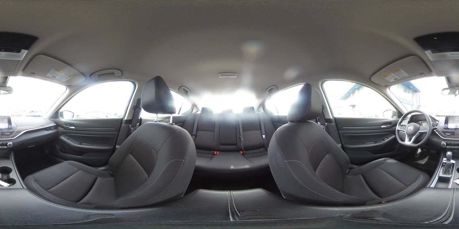 Used 2025 Nissan Altima 2.5 SV FWD image 42