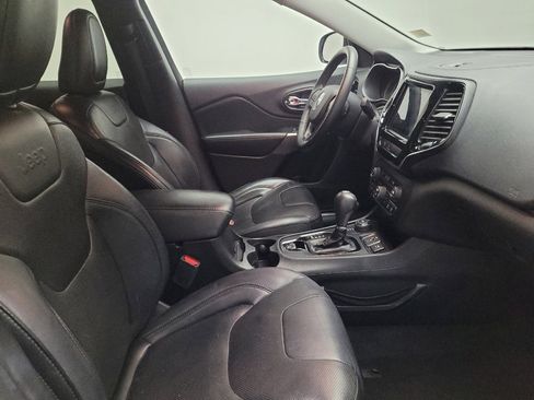 Used 2019 Jeep Cherokee Limited AWD/4WD image 21