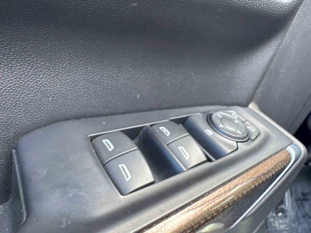Used 2021 Chevrolet Silverado 1500 RST w/ Bed Protection Package AWD/4WD image 13