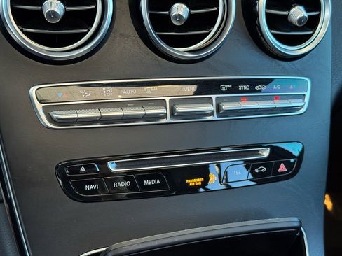 Used 2019 Mercedes-Benz GLC 300 4MATIC Coupe image 33