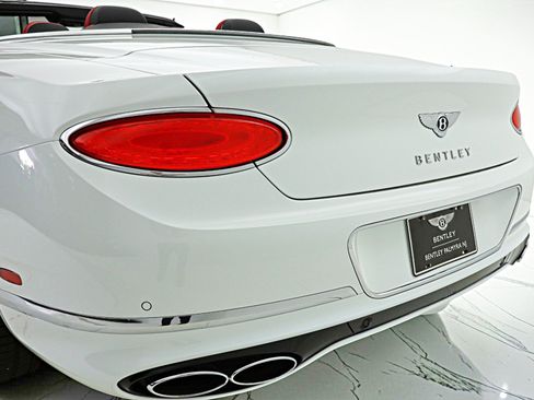Certified 2022 Bentley Continental GT Mulliner AWD/4WD image 17