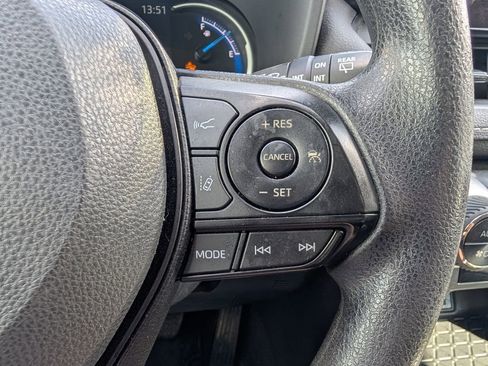 Used 2023 Toyota RAV4 XLE w/ Convenience Package image 21