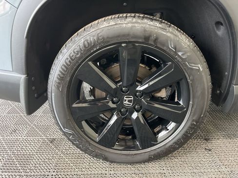 Used 2023 Honda Pilot Elite image 22