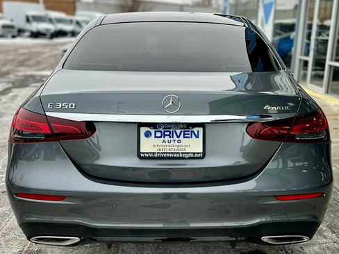 Used 2023 Mercedes-Benz E 350 4MATIC Sedan image 4