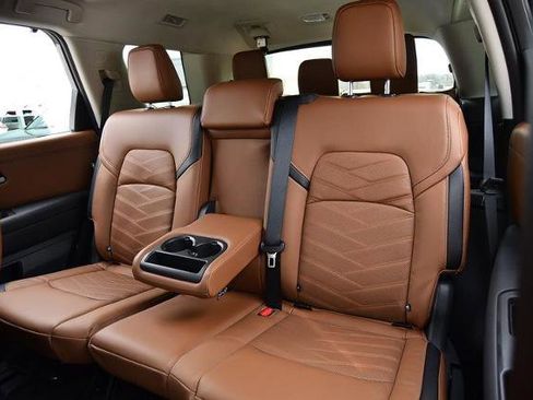 New 2025 Nissan Pathfinder Platinum image 27