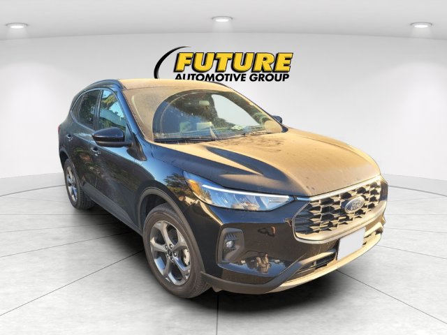 Certified 2025 Ford Escape ST-Line Select AWD/4WD image 1