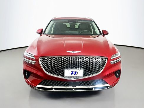 Used 2023 Genesis GV70 2.5T w/ Select Package AWD/4WD image 2