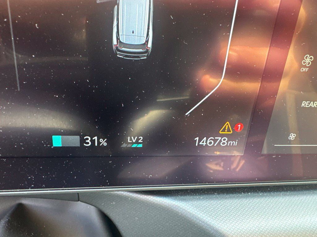 Used 2024 Kia EV9 Light Long Range RWD image 14
