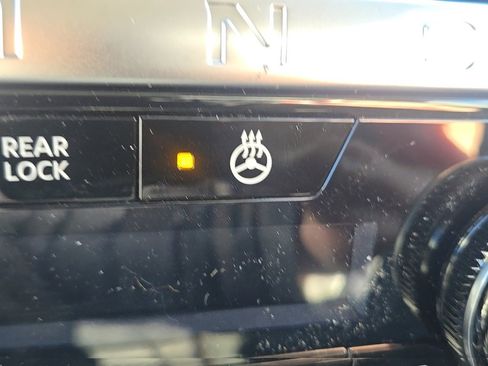 New 2026 Nissan Pathfinder Platinum image 22