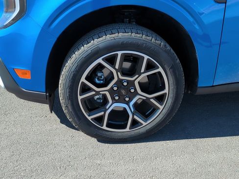 Used 2025 Ford Maverick Lariat w/ 4K Tow Package AWD/4WD image 13