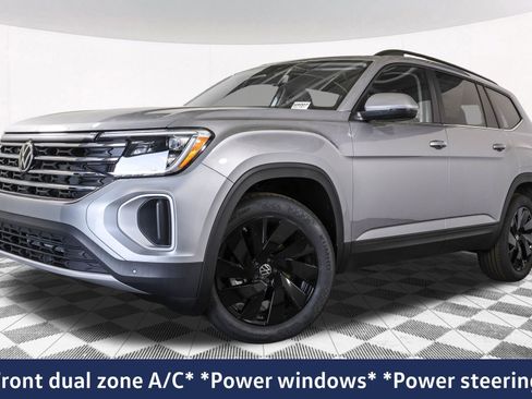 New 2026 Volkswagen Atlas SE image 2