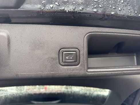 Used 2024 GMC Terrain AT4 w/ Infotainment Package II image 23