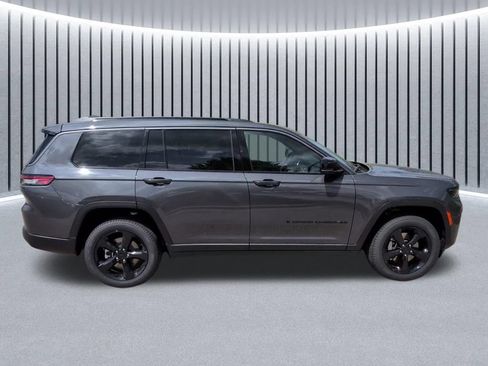 New 2026 Jeep Grand Cherokee L Limited AWD/4WD image 4