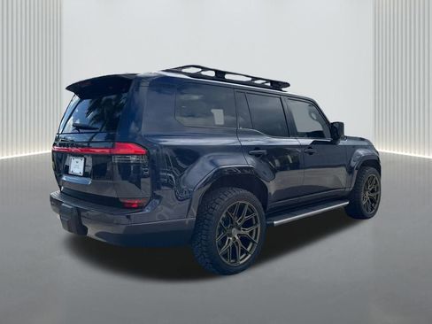 Used 2024 Lexus GX 550 image 5