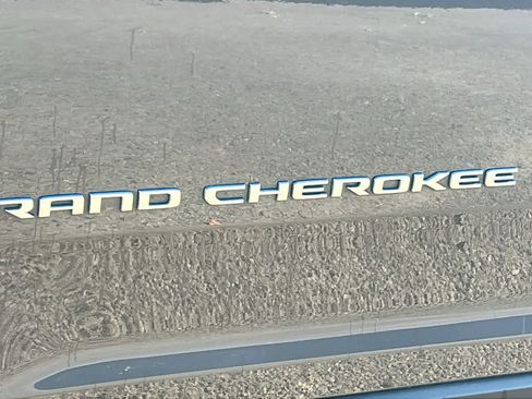 Used 2024 Jeep Grand Cherokee Limited 4xe image 28