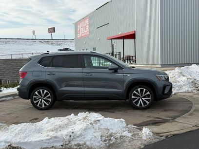 Used 2024 Volkswagen Taos SE