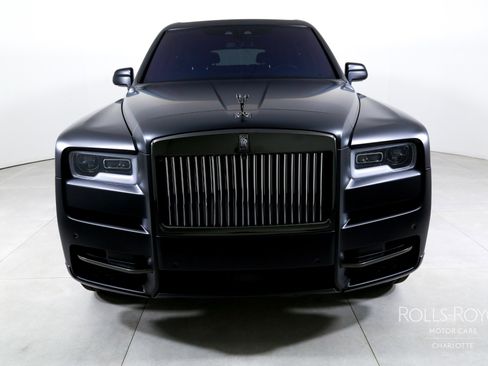 Used 2020 Rolls-Royce Cullinan Black Badge AWD/4WD image 7