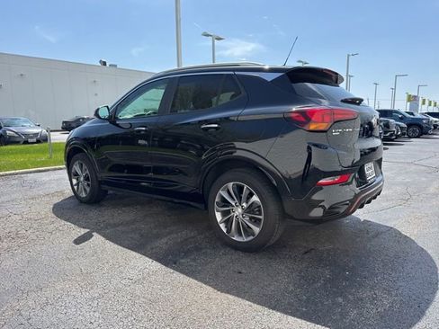 Used 2022 Buick Encore GX Select w/ Sport Touring Package AWD/4WD image 4