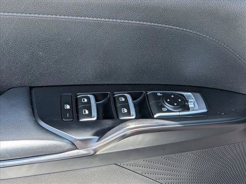 Used 2023 Kia K5 GT-Line AWD/4WD image 11