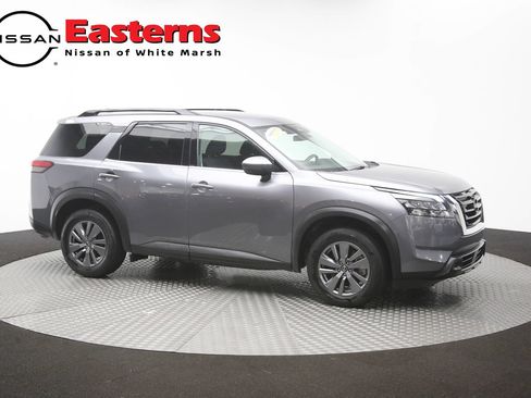 Used 2025 Nissan Pathfinder SV FWD image 48