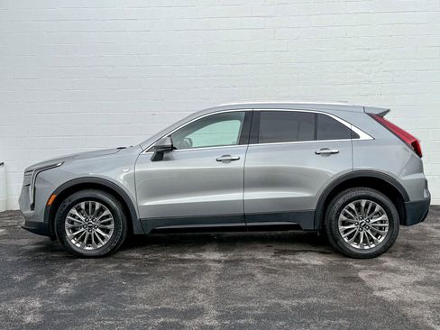 Certified 2024 Cadillac XT4 Premium Luxury image 9